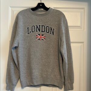 Golden Hour Heather Gray London Graphic Sweater, Sz M